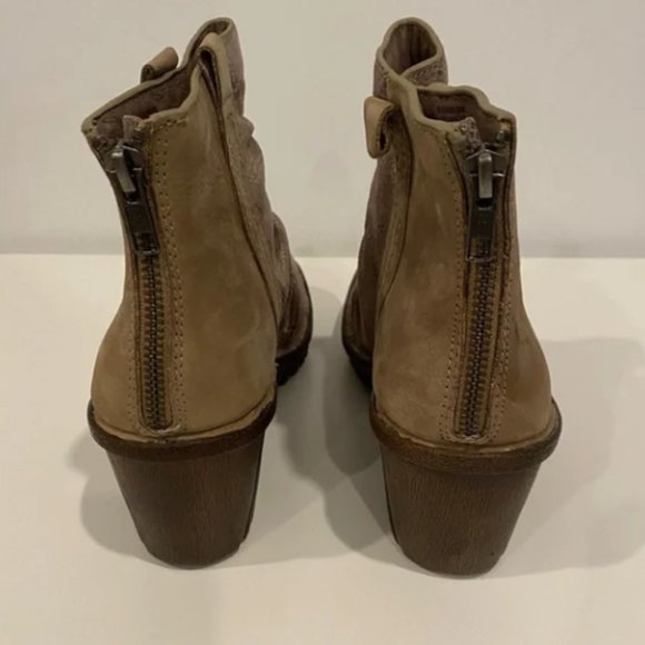 [BIONICA] Destiney Ankle Wedge Boot Size 8.5M - Picture 3 of 10